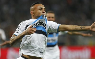 Atacante Everton pode completar 100 jogos pelo Grêmio