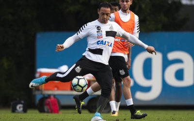 Ricardo Oliveira volta a ser relacionado no Santos. Atacante projeta retorno e fala sobre outros assuntos
