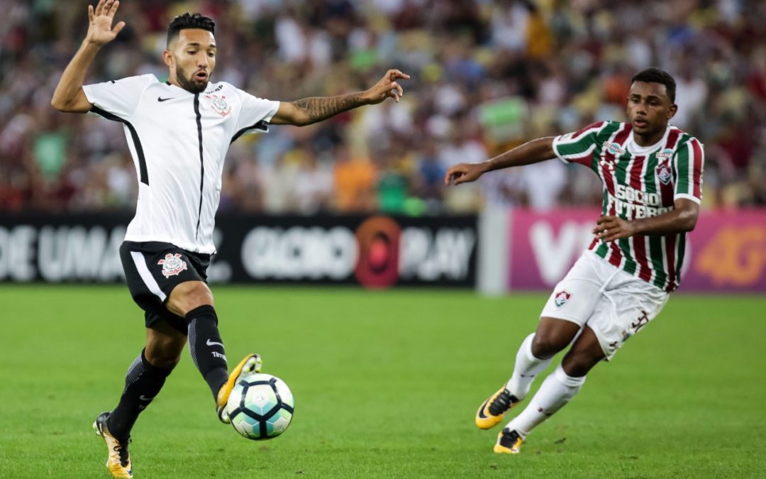 Invicto, Clayson completa dez jogos pelo Corinthians e comemora vitória sobre o Fluminense