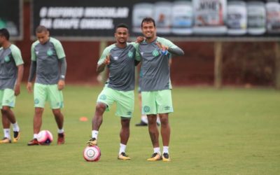 Recuperado de lesão, Vinicius inicia fase de transição e fica perto de voltar a jogar com a camisa da Chapecoense