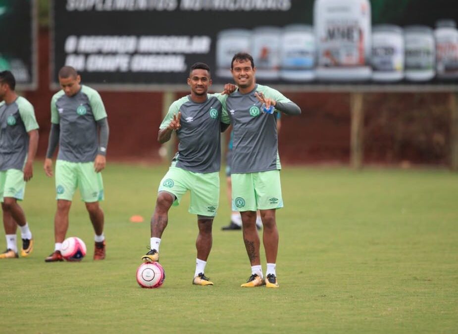 Recuperado de lesão, Vinicius inicia fase de transição e fica perto de voltar a jogar com a camisa da Chapecoense