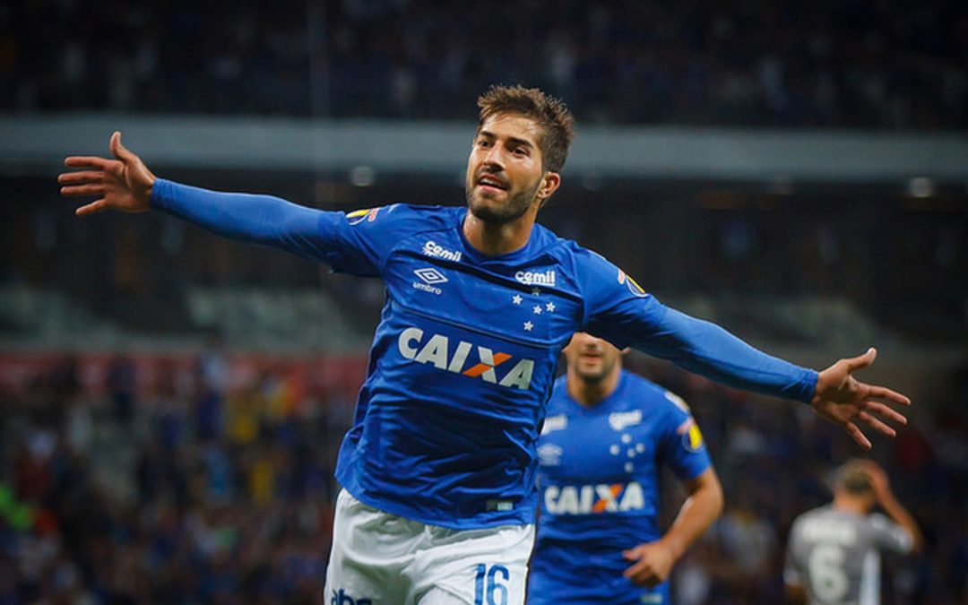 Novamente emprestado pelo Real Madrid, volante Lucas Silva renova com o Cruzeiro até o fim de junho de 2019