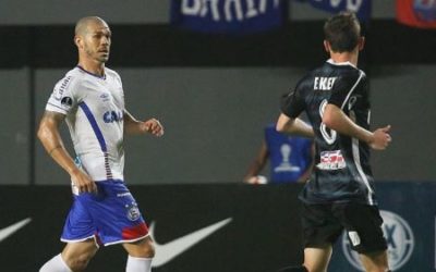 De volta como titular do Bahia, Nilton festeja triunfo na Sul-Americana e revela trabalho extra por maior adaptação