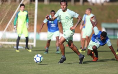 Na Chapecoense, meia-atacante Vinícius volta ao Pacaembu: ‘Lugar onde tenho muita história para contar’