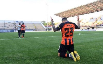 Na Ucrânia, Wellington Nem e Fernando comemoram ‘dobradinha’ com a camisa Shakhtar Donetsk