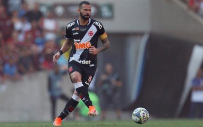 Diante do Grêmio, pelo Brasileirão, capitão Leandro Castan completa 50 partidas com a camisa do Vasco