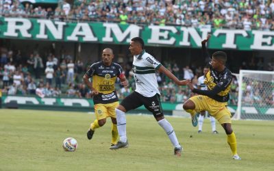 Titular do Coritiba no início da temporada, atacante Igor Jesus projeta duelo contra o Londrina