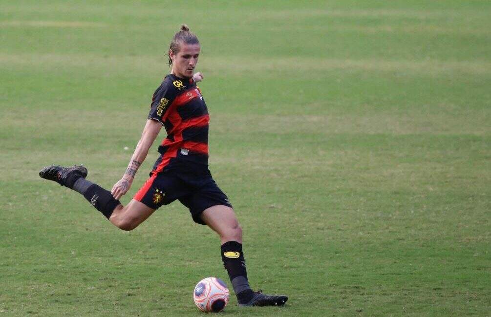 Após a estreia no domingo, zagueiro Iago Maidana projeta retorno da Copa do Nordeste pelo Sport