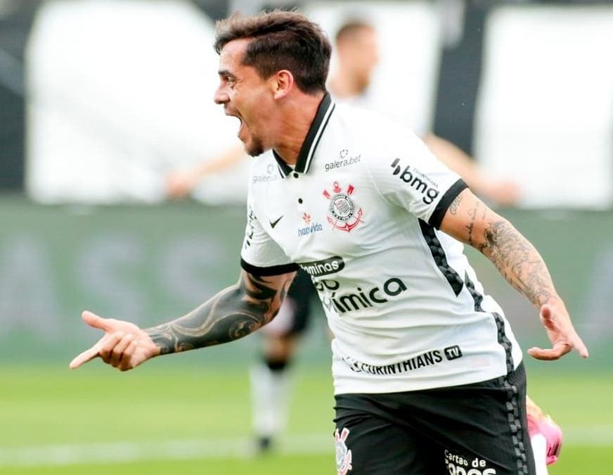 Fagner completa 400 partidas pelo Corinthians com gol e classificação no Campeonato Paulista