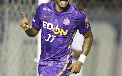 Vivendo boa sequência de gols no Japão, Júnior Santos é destaque em goleada do Sanfrecce Hiroshima