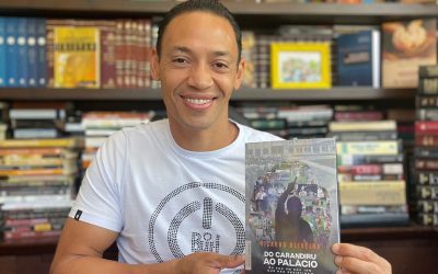 Em evento aberto e com autógrafos, atacante Ricardo Oliveira lançará livro no próximo sábado