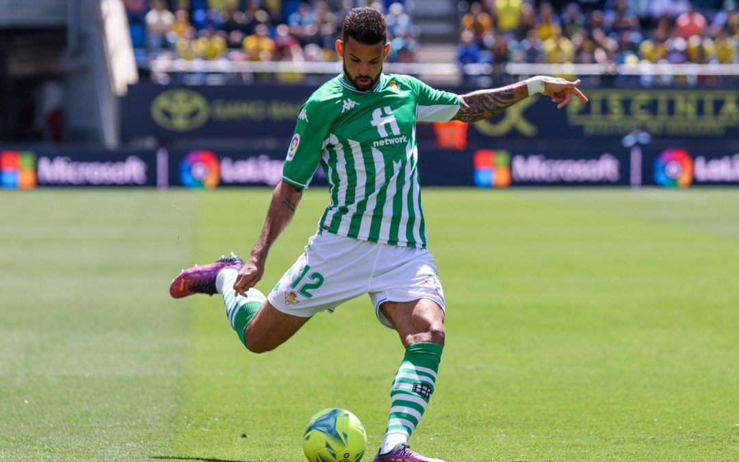 Novamente finalista, atacante Willian José projeta a decisão da Copa do Rei pelo Betis