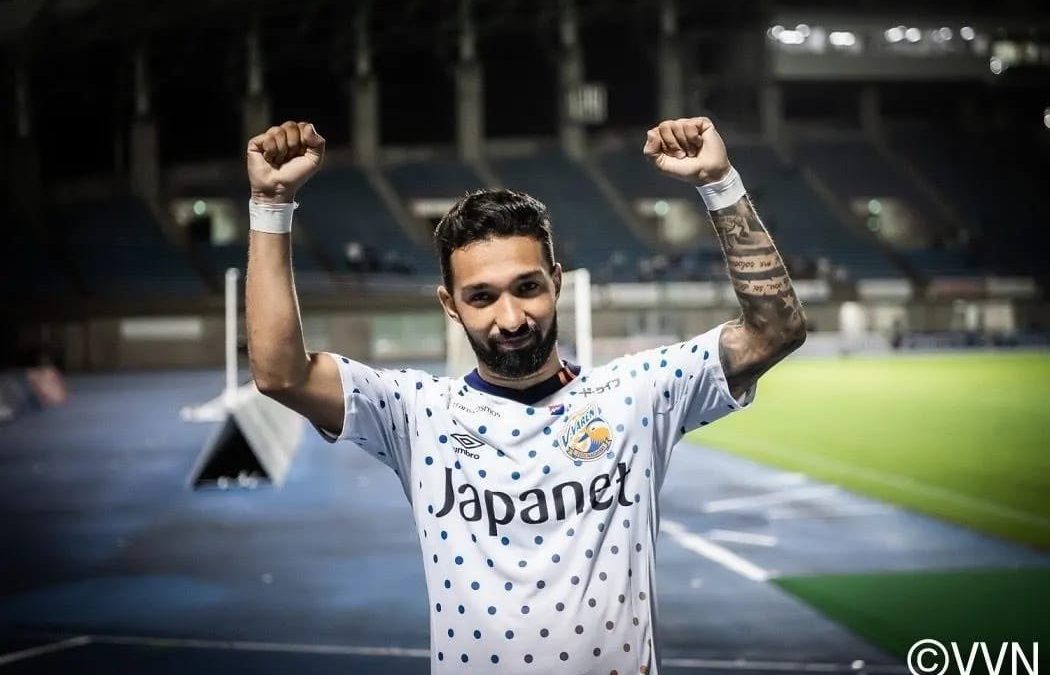 Totalmente adaptado ao Japão, Clayson fala da pré-temporada no V-Varen e os objetivos para 2023