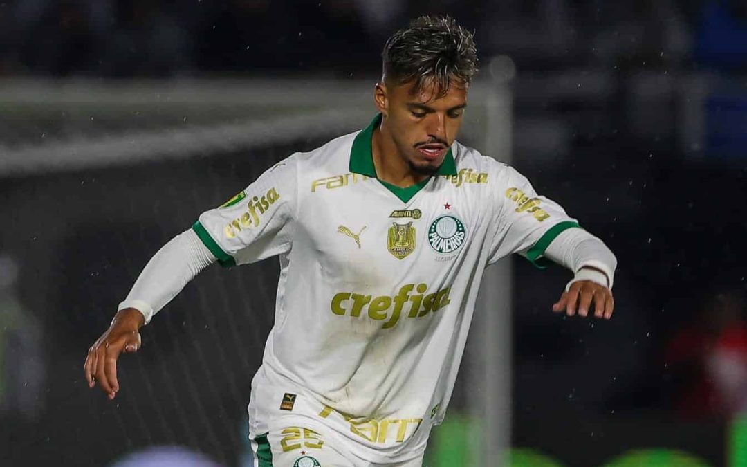 Autor de gols em finais, Gabriel Menino pode completar marca importante em mais uma decisão pelo Palmeiras